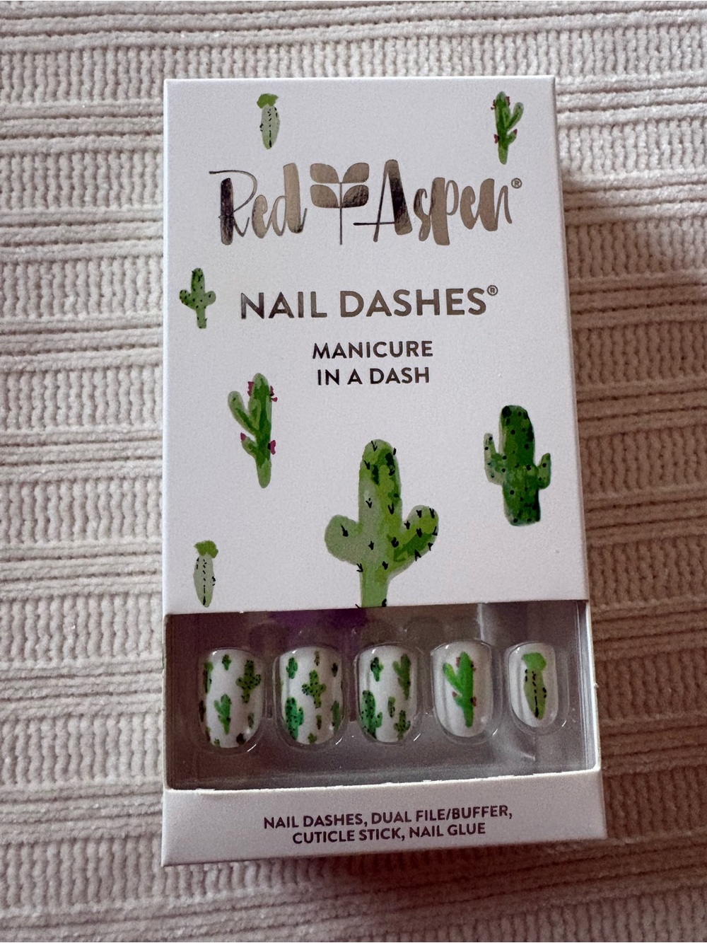 Red Aspen Nail Dashes Press-On Nails - White & Green Taylor’s Desert Cactus